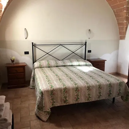 Casale Giulia
