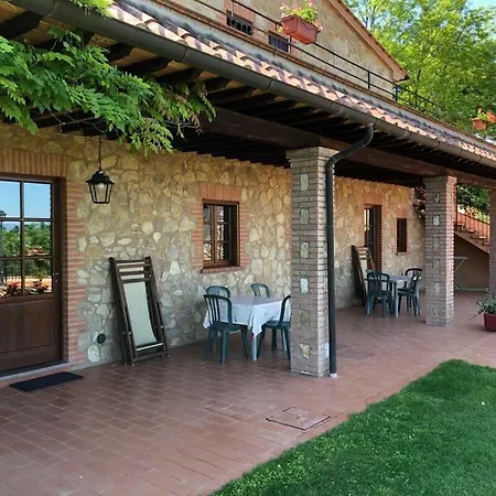 Lantgård Casale Giulia Volterra