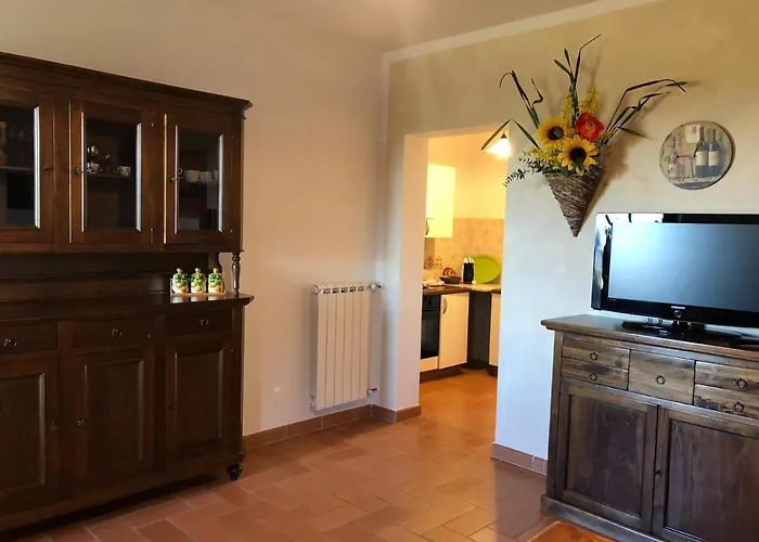 Casale Giulia * فولتيرا