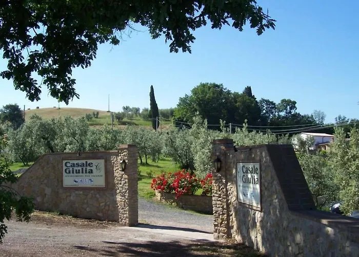 Casale Giulia مزرعة للإقامة *