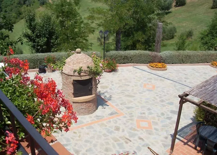 Casale Giulia مزرعة للإقامة