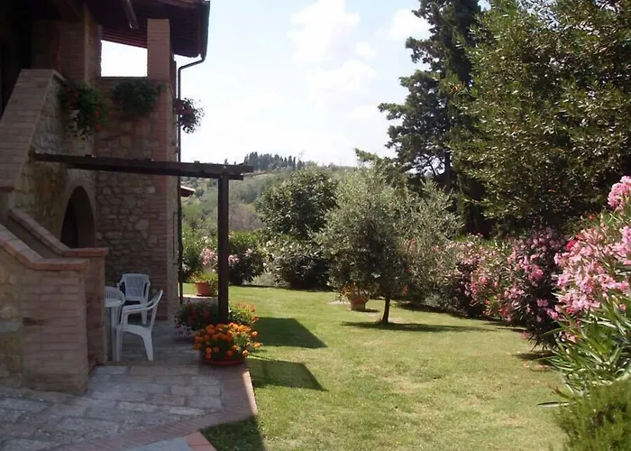 Casale Giulia * فولتيرا