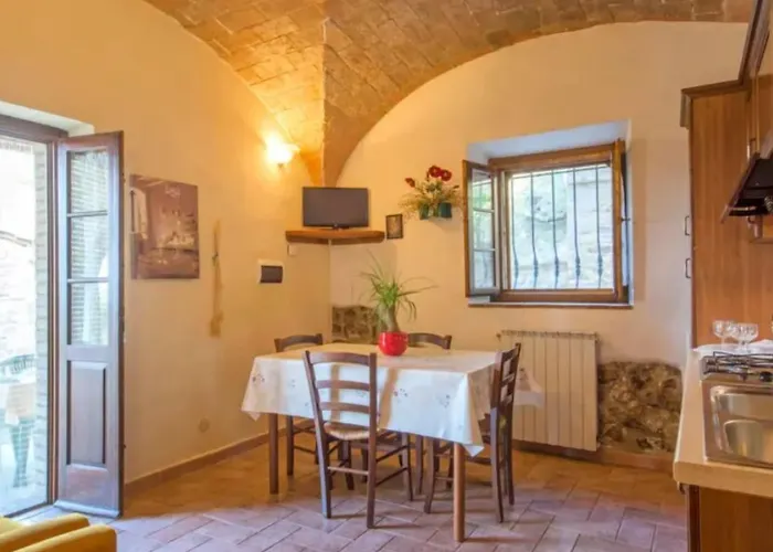 Casale Giulia فولتيرا